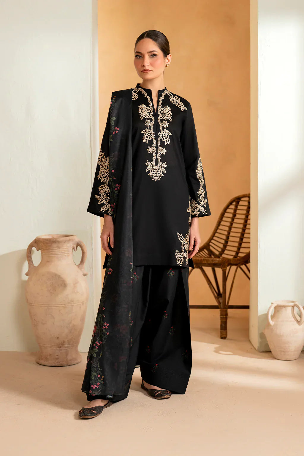 BLACK BIRD 3 PIECE EMBROIDERY