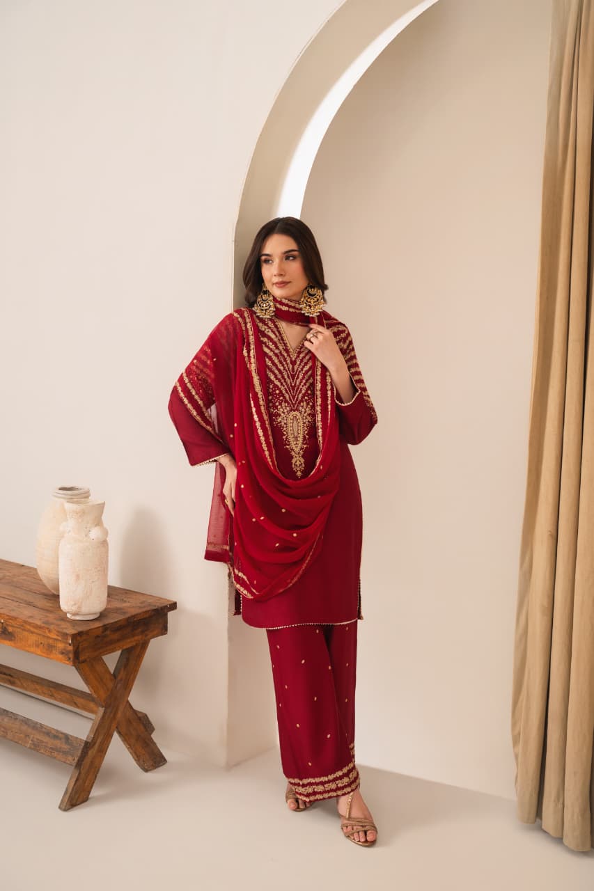 MAROON PEACOCK 3PC