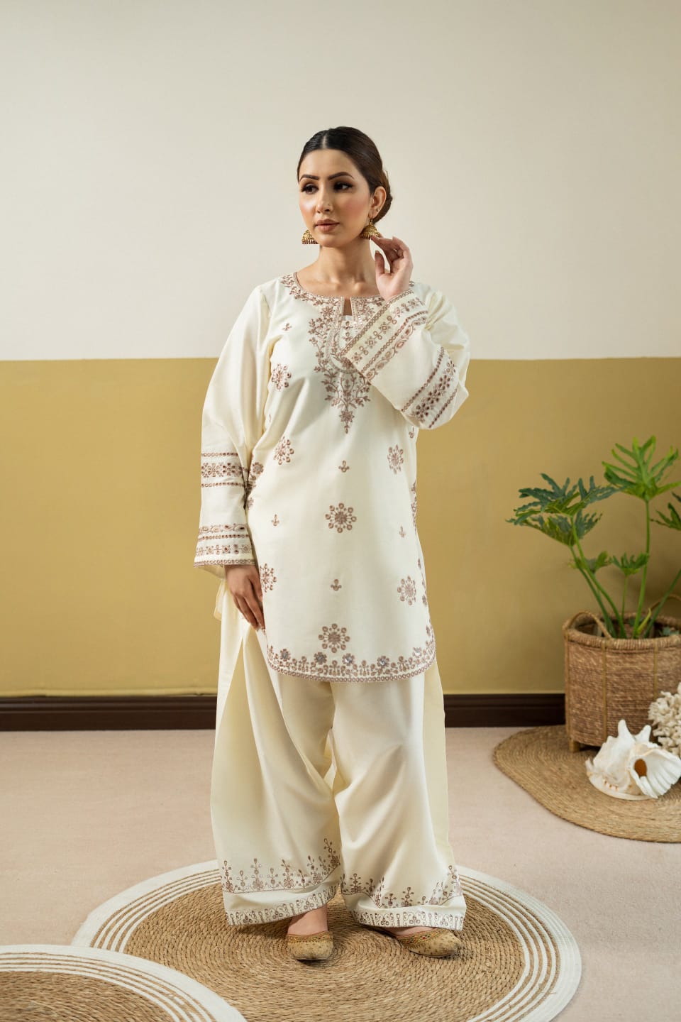 CREAM VILA 2PC